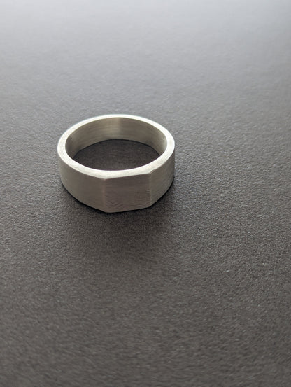 JAN SIGNET RING